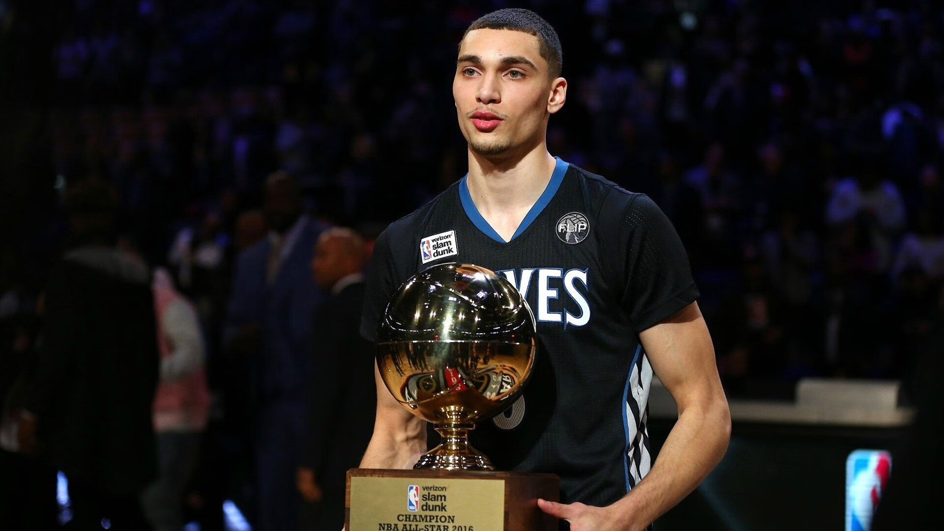 开云体育APP下载-安赛龙一夫当关难敌众虎！马来西亚队3-1法国队，团体赛魅力尽显